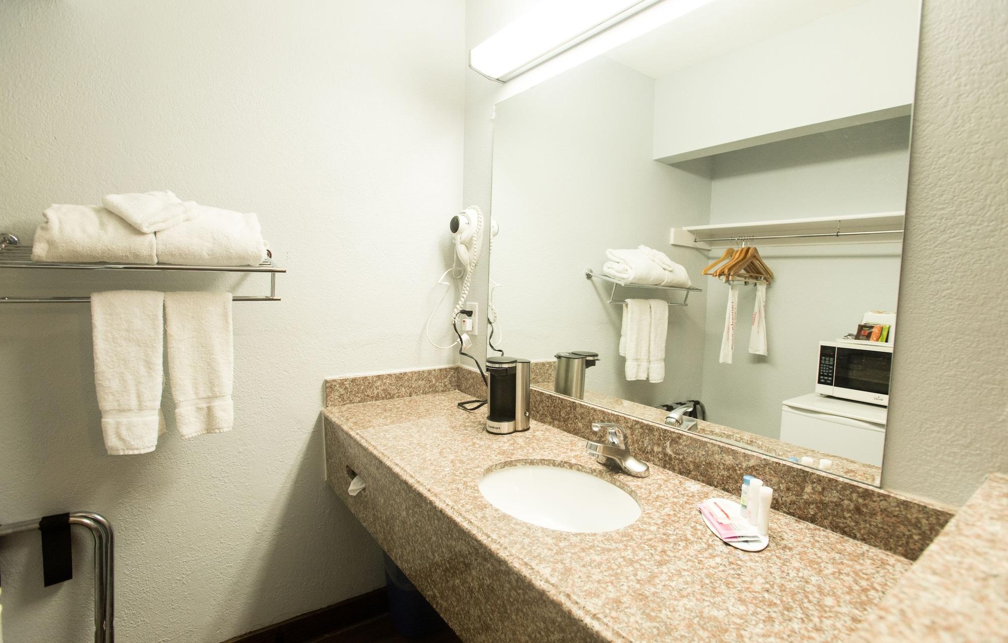 סן דייגו Ramada By Wyndham Near Seaworld / Mission Beach מראה חיצוני תמונה