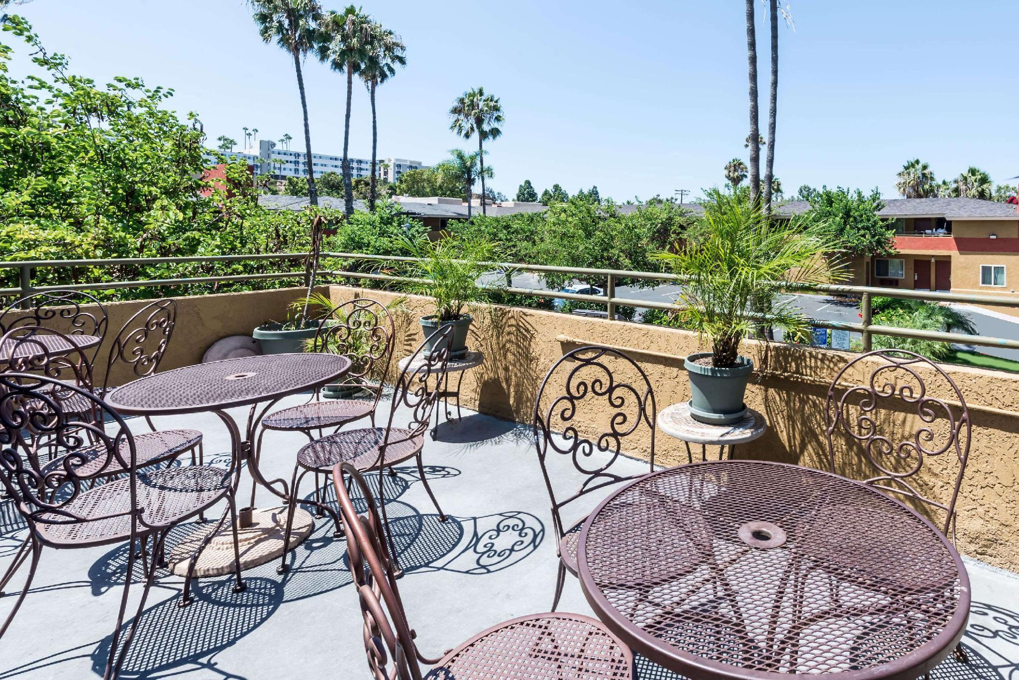סן דייגו Ramada By Wyndham Near Seaworld / Mission Beach מראה חיצוני תמונה